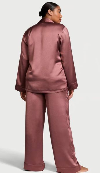 Піжама Сатинова Victoria's Secret  Luxe Satin Double-Breasted Long Pajama Set &mdash; основне фото товару, вигляд спереду