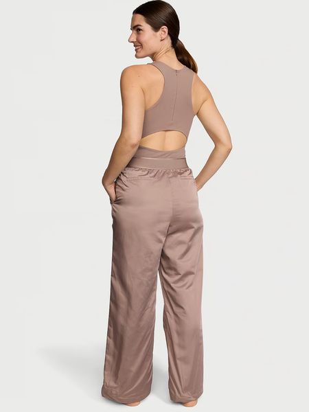 Комбінезон Victoria's Secret Lux Glossy Sport Wide-Leg Jumpsuit 26852528 фото