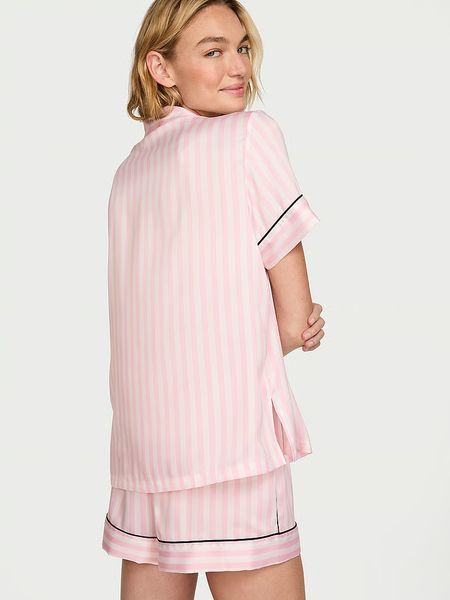 Піжама Сатинова Victoria's Secret Signature Satin Short Pajama Set Iconic Pink Stripes &mdash; основне фото товару, вигляд спереду