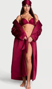 Халат Victoria's Secret Dream Satin Duvet Robe & Eye Mask Set &mdash; основне фото товару, вигляд спереду