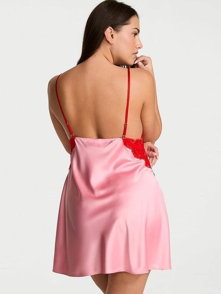 Пеньюар Victoria's Secret Satin & Lace Cutout Slip Dress  &mdash; основне фото товару, вигляд спереду