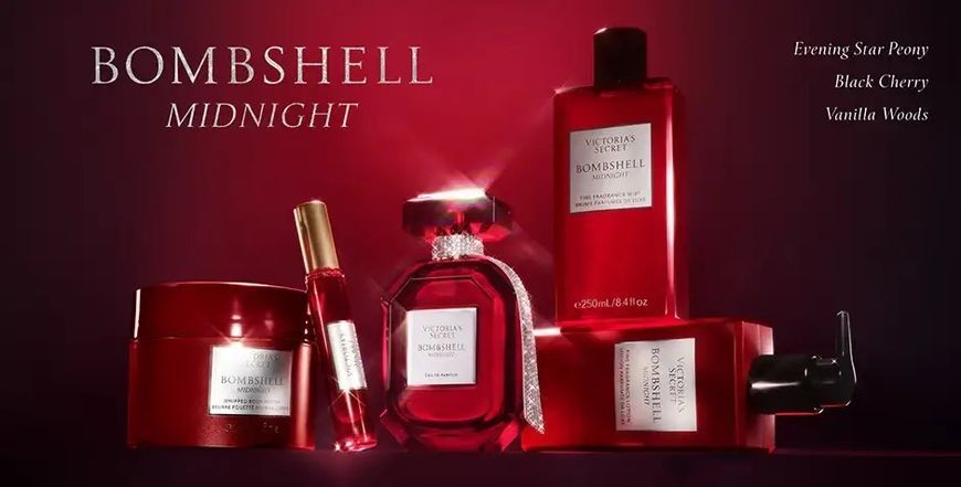 Подарунковий набір Victoria's Secret Трусики стрінги Shine Very Sexy Panty Lipstick + Парфуми Bombshell Midnight Eau de Parfum &mdash; основне фото товару, вигляд спереду