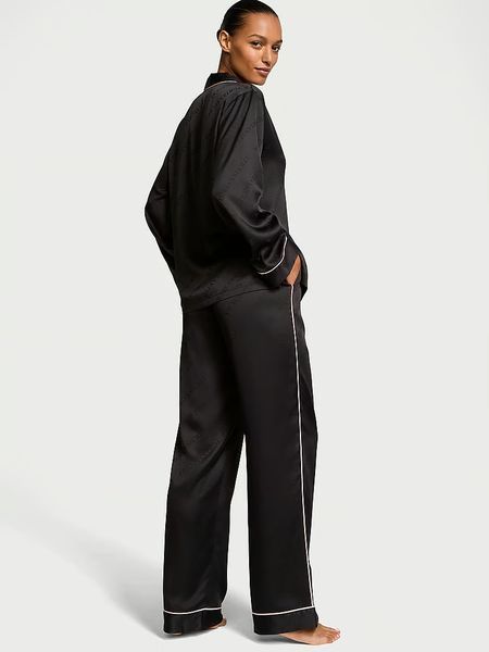 Піжама  Victoria's Secret Glazed Satin Long Pajama Set Black Stripes New  &mdash; основне фото товару, вигляд спереду