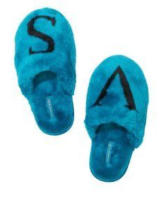 Домашние тапочки Victoria's Secret Closed Toe Faux Fur Slippers Blue 26667968 фото