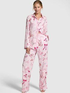 Фланелева піжама Victoria's Secret & Pink Flannel Long Pajama Set  &mdash; основне фото товару, вигляд спереду