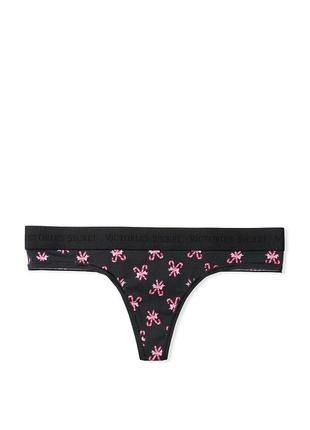 Хлопковые трусики Victoria's Secret Logo Cotton Thong Panty 26272000 фото