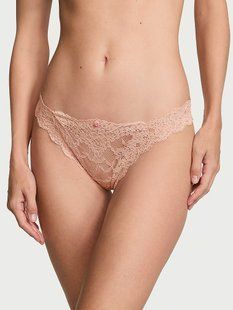 Трусики бразилианы Victoria's Secret Dream Angels Lace Brazilian Panty Macaron 26875986 фото