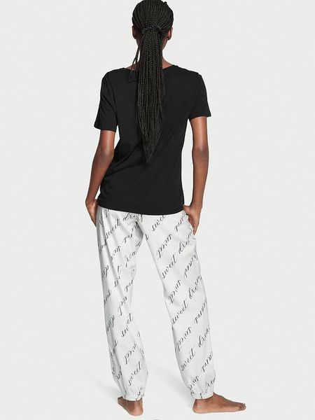 Бавовняна піжама Victoria's Secret Flannel Tee-jama Set &mdash; основне фото товару, вигляд спереду