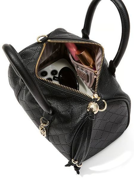 Сумка крос-боді Victoria's Secret Mini Duffle Crossbody Bag &mdash; основне фото товару, вигляд спереду